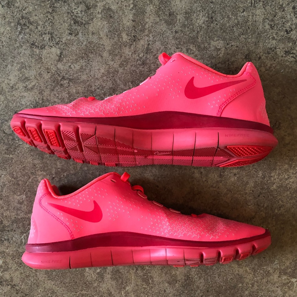 Hot Pink Nike Free 3.0 Shoes